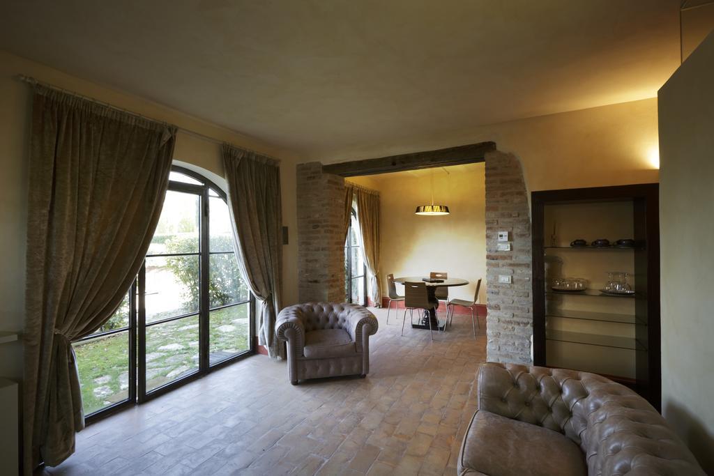 Tenuta Santi Giacomo E Filippo Urbino